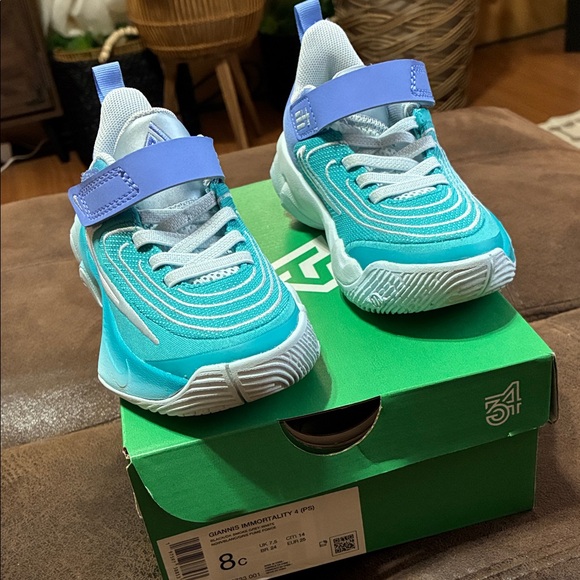 Nike Other - Kids Nike Giannis Sneakers